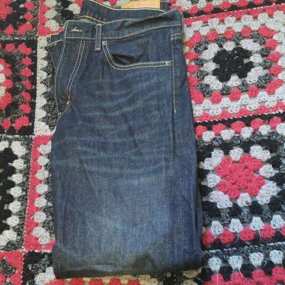 Never worn Levi's jeans - Picture 4 of 5